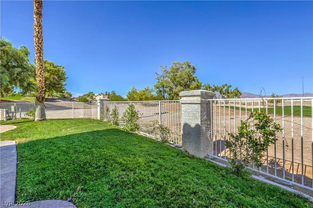 5152 Forest Oaks, Las Vegas, NV 89149