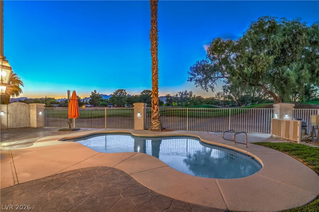 5152 Forest Oaks, Las Vegas, NV 89149