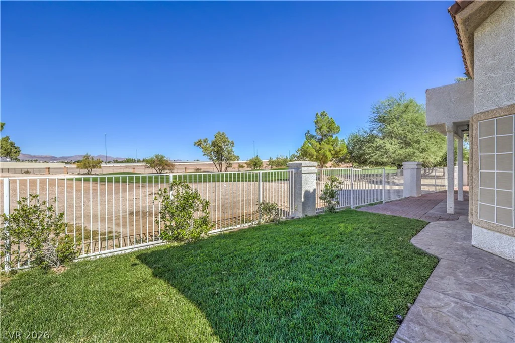 5152 Forest Oaks, Las Vegas, NV 89149