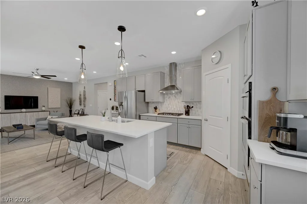820 Riverlawn, Las Vegas, NV 89138