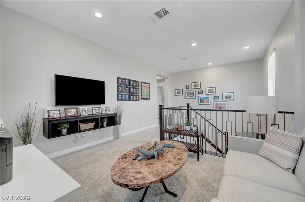 820 Riverlawn, Las Vegas, NV 89138