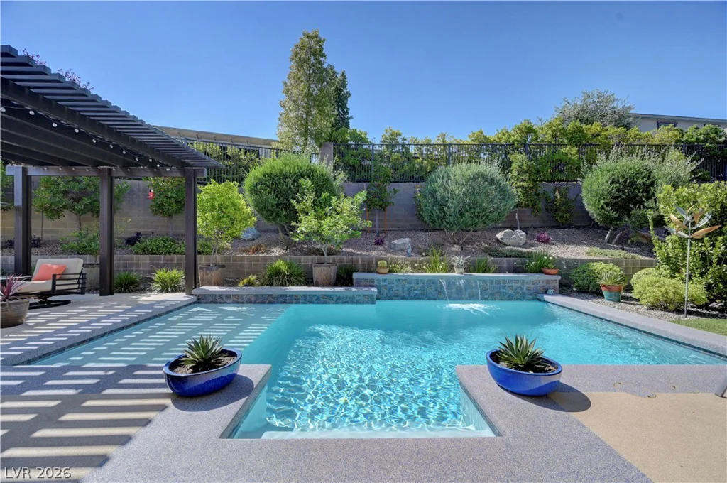820 Riverlawn, Las Vegas, NV 89138