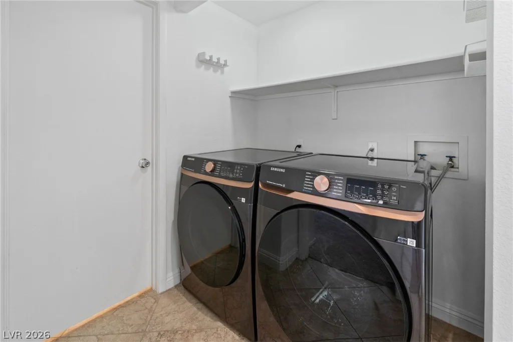 1722 Council Bluff, North Las Vegas, NV 89031