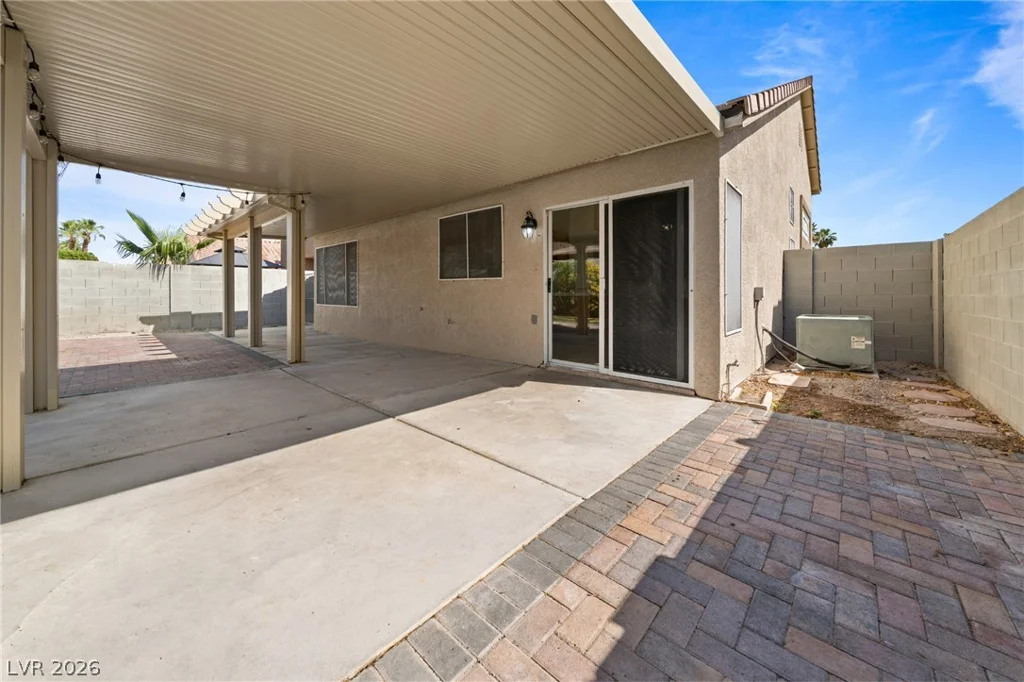 1722 Council Bluff, North Las Vegas, NV 89031