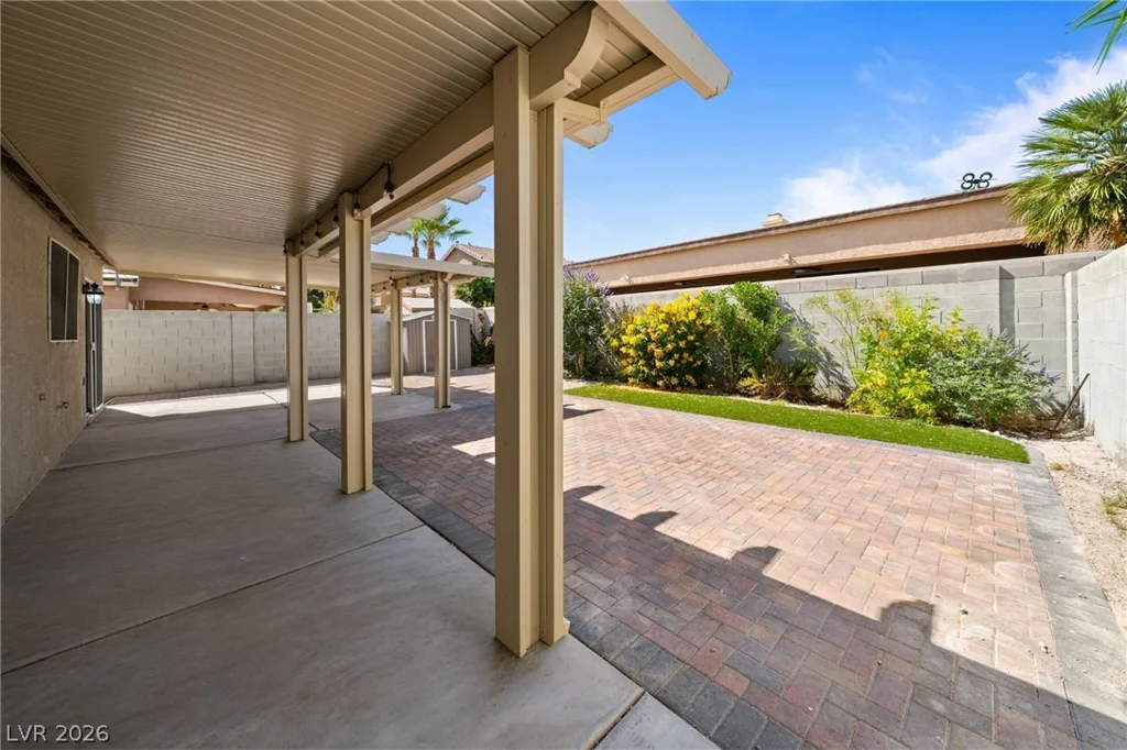 1722 Council Bluff, North Las Vegas, NV 89031