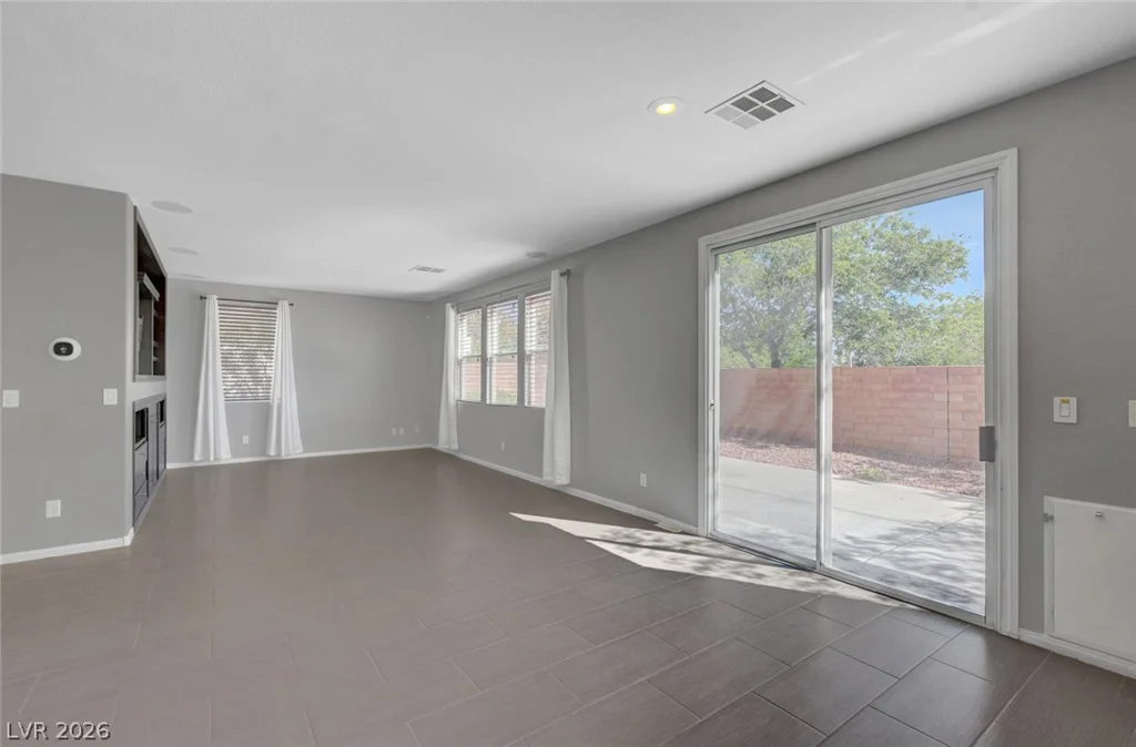 3736 Honey Crest, Las Vegas, NV 89135
