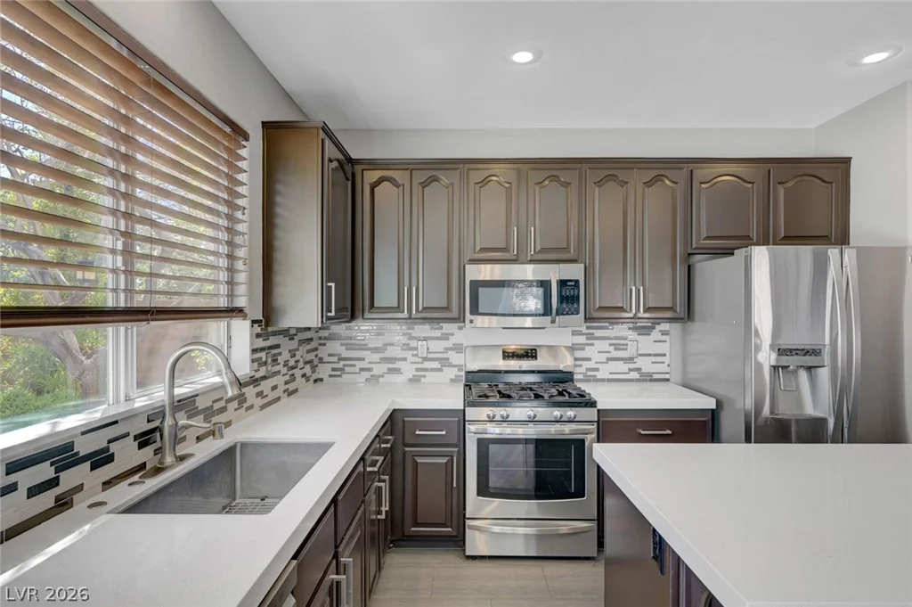 3736 Honey Crest, Las Vegas, NV 89135