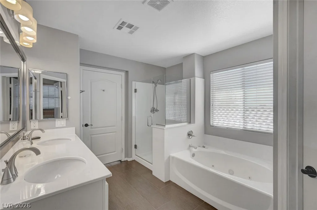3736 Honey Crest, Las Vegas, NV 89135