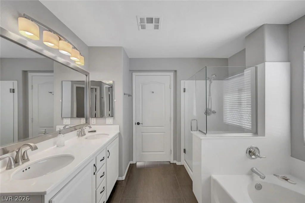 3736 Honey Crest, Las Vegas, NV 89135