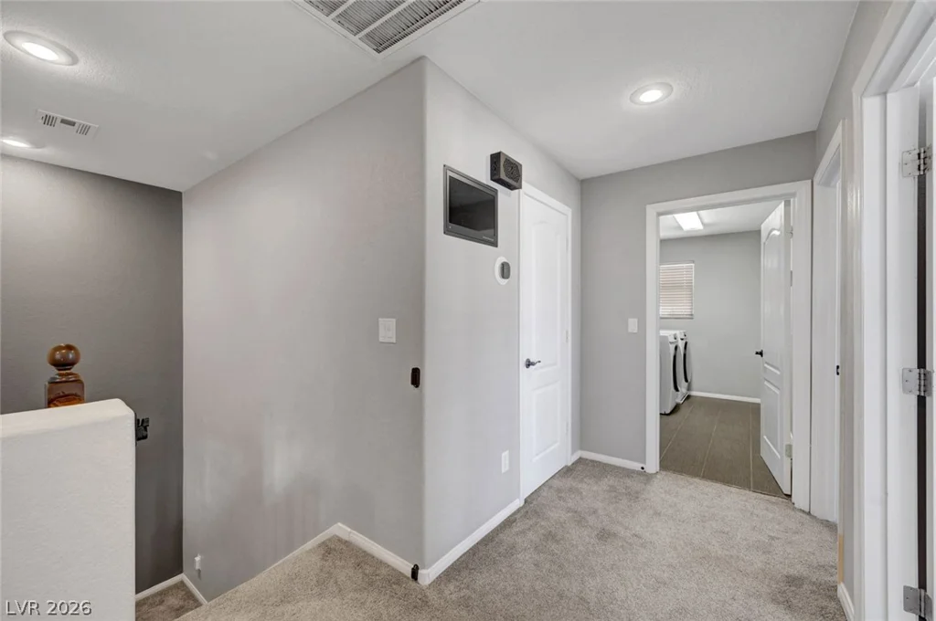 3736 Honey Crest, Las Vegas, NV 89135