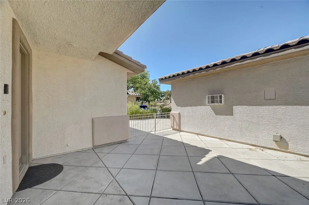 3736 Honey Crest, Las Vegas, NV 89135