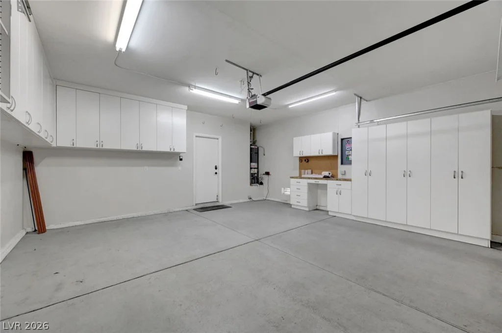 3736 Honey Crest, Las Vegas, NV 89135