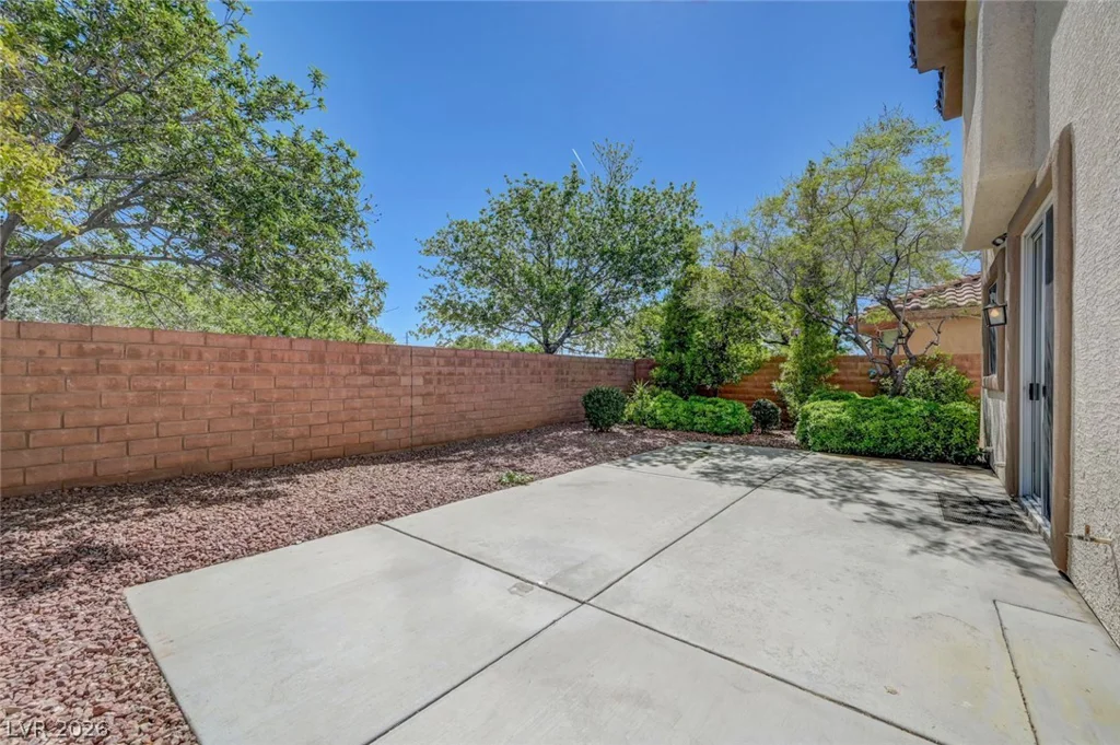 3736 Honey Crest, Las Vegas, NV 89135