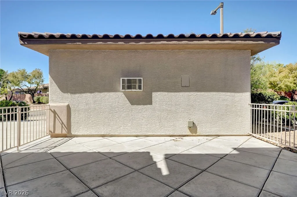 3736 Honey Crest, Las Vegas, NV 89135