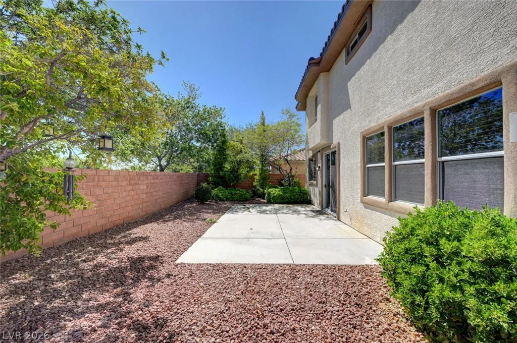 3736 Honey Crest, Las Vegas, NV 89135