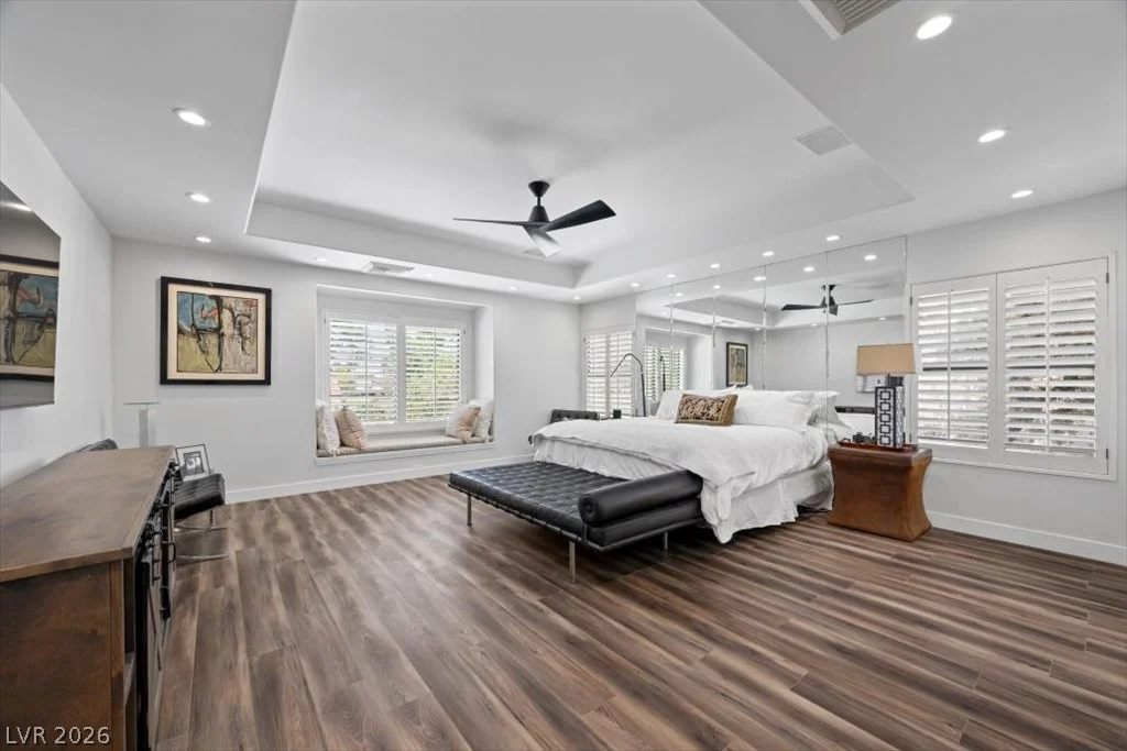 820 Pinehurst, Las Vegas, NV 89109
