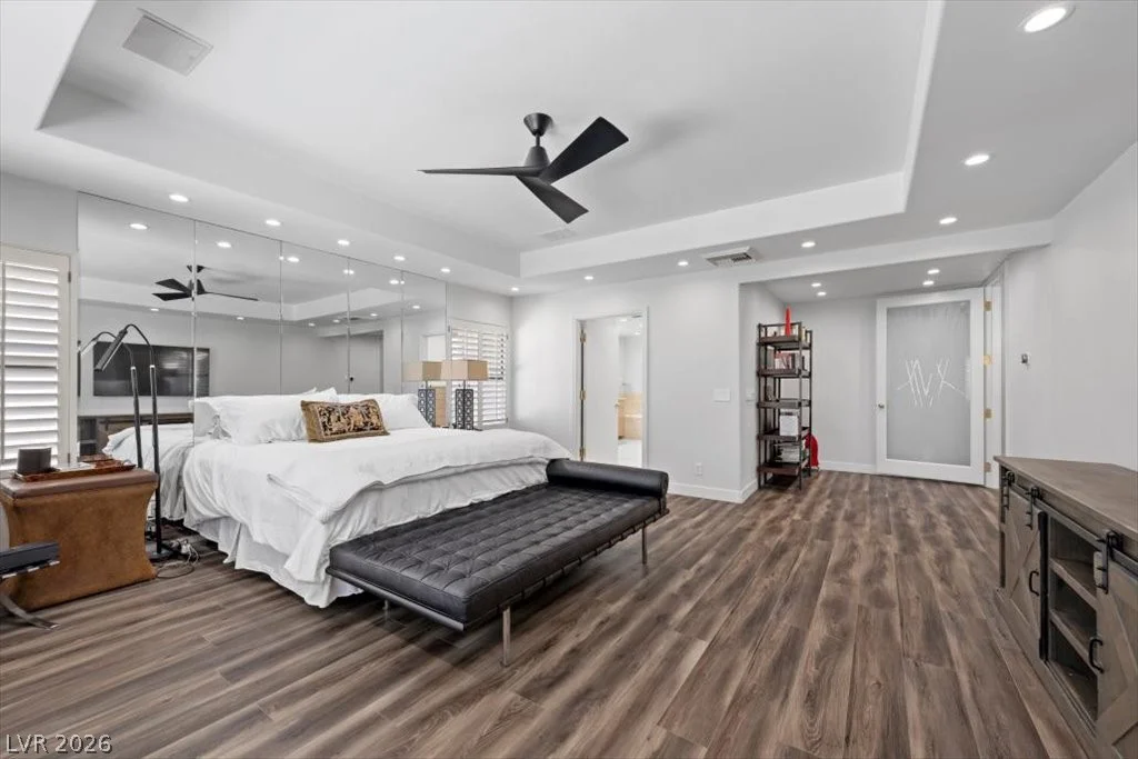 820 Pinehurst, Las Vegas, NV 89109