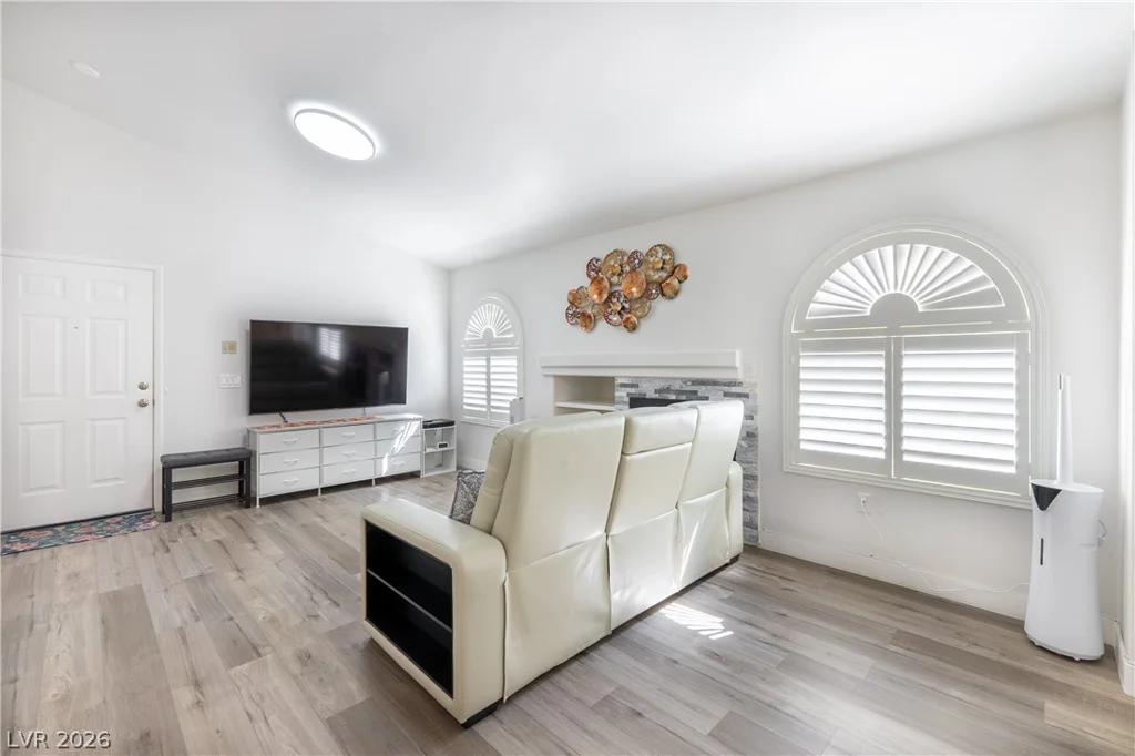 7950 Flamingo, Las Vegas, NV 89147