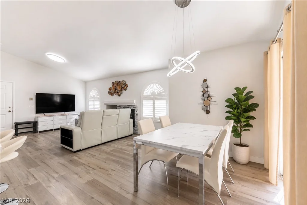 7950 Flamingo, Las Vegas, NV 89147