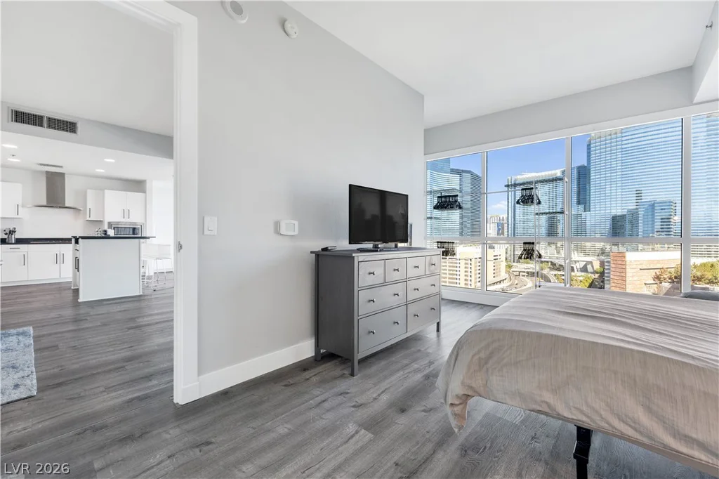 4525 Dean Martin, Las Vegas, NV 89103