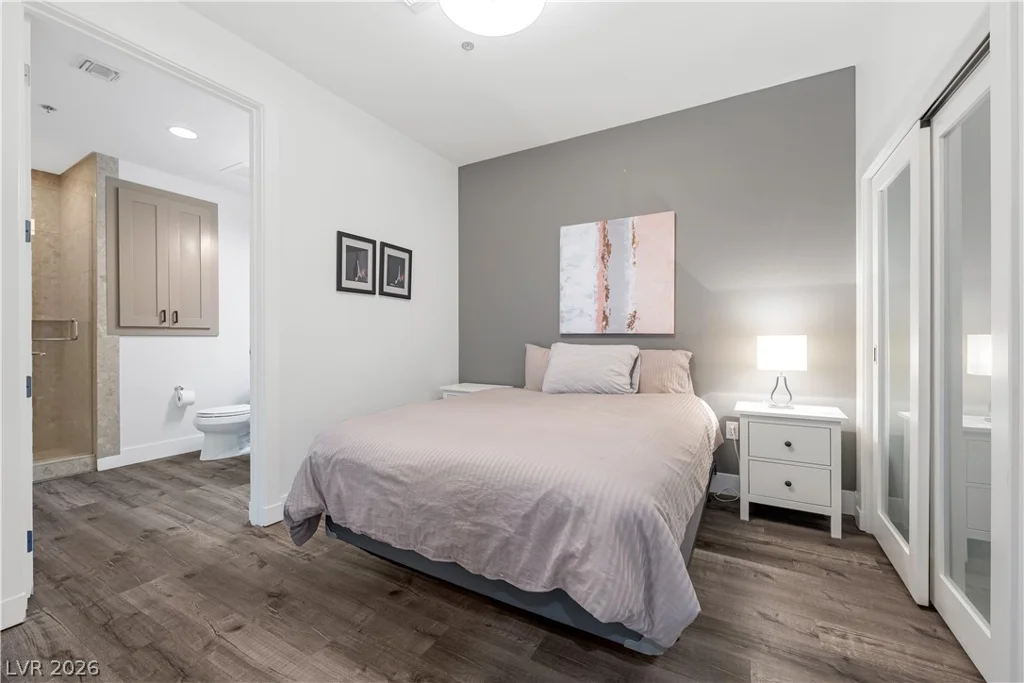 4525 Dean Martin, Las Vegas, NV 89103