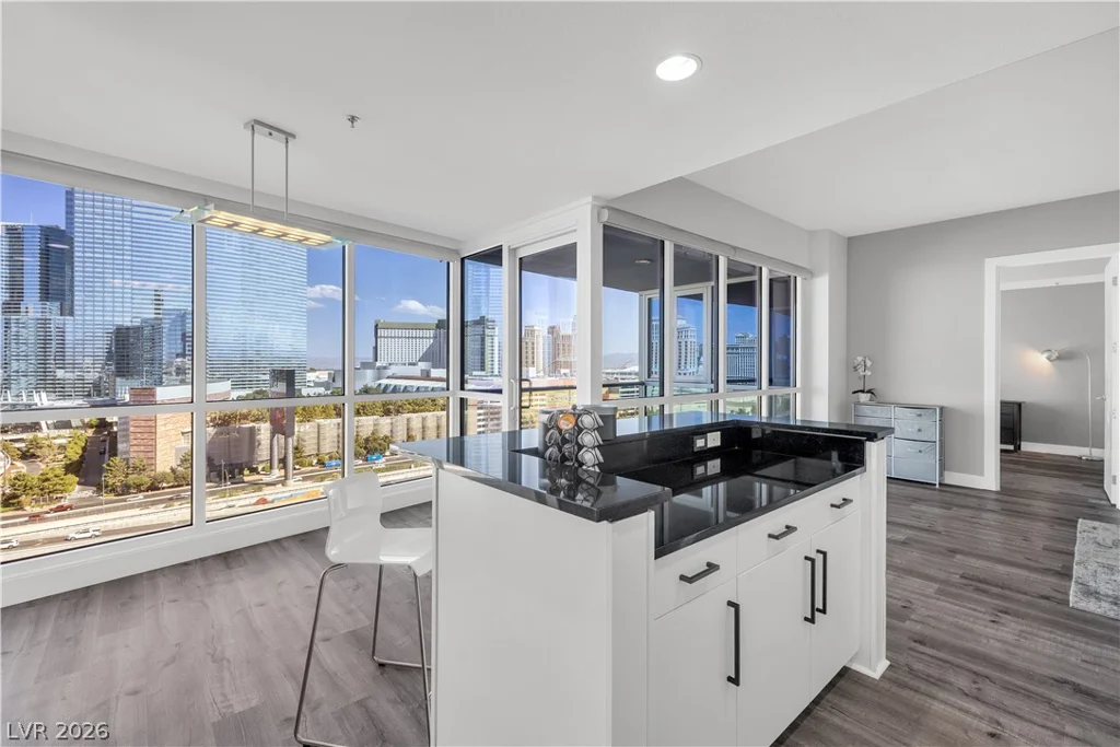 4525 Dean Martin, Las Vegas, NV 89103