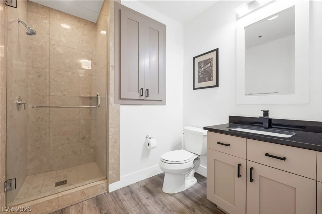 4525 Dean Martin, Las Vegas, NV 89103
