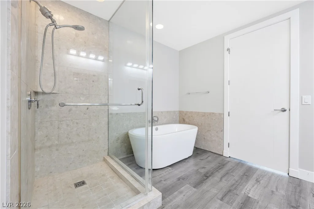 4525 Dean Martin, Las Vegas, NV 89103