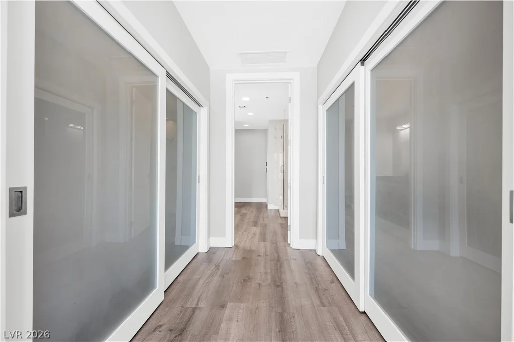 4525 Dean Martin, Las Vegas, NV 89103