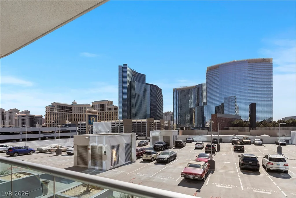 4525 Dean Martin, Las Vegas, NV 89103