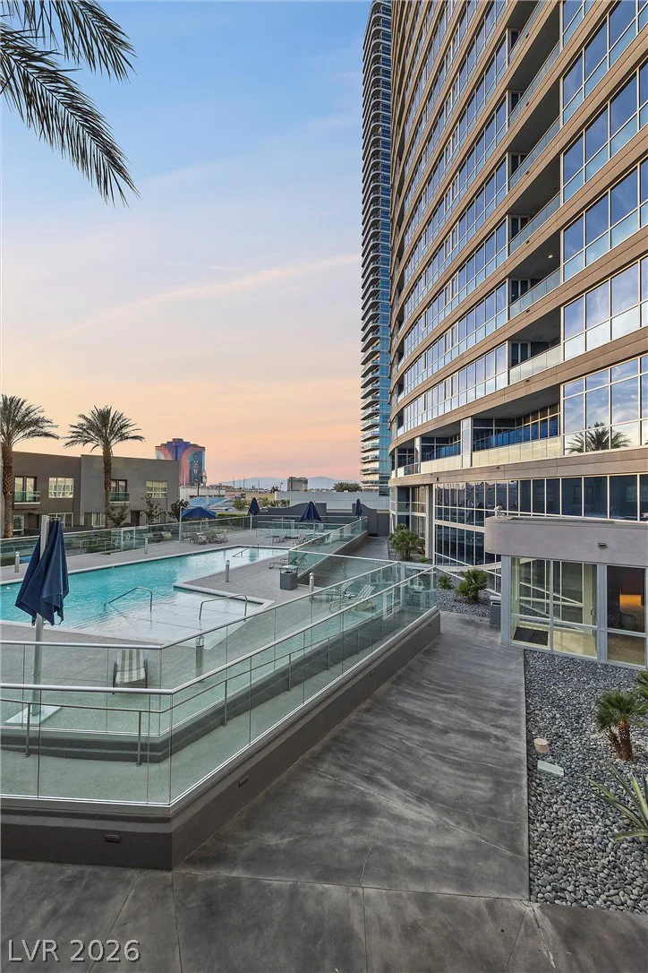 4525 Dean Martin, Las Vegas, NV 89103
