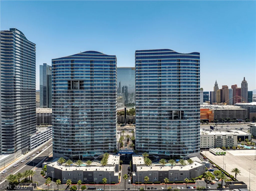 4525 Dean Martin, Las Vegas, NV 89103