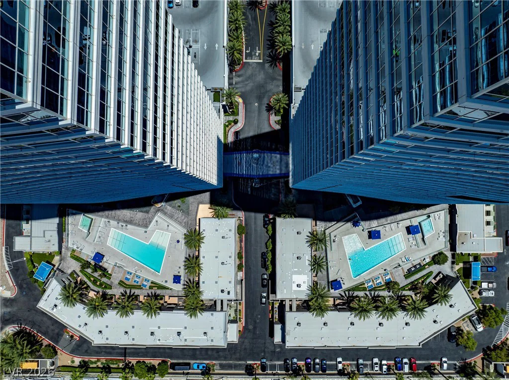 4525 Dean Martin, Las Vegas, NV 89103