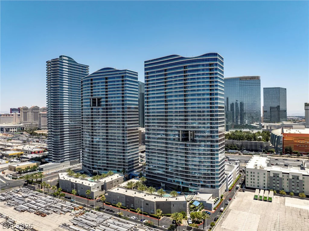 4525 Dean Martin, Las Vegas, NV 89103