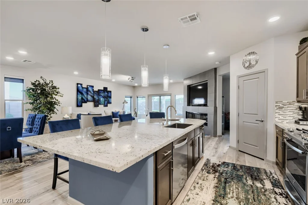 356 Coastal Fog, Las Vegas, NV 89183