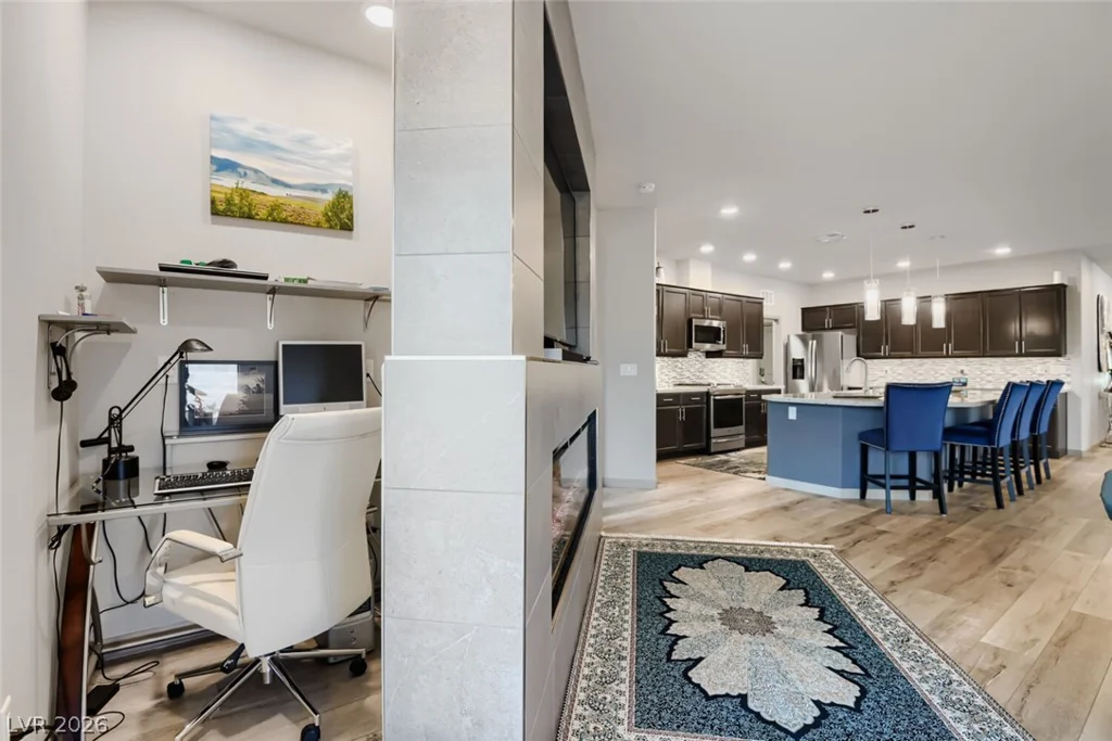 356 Coastal Fog, Las Vegas, NV 89183