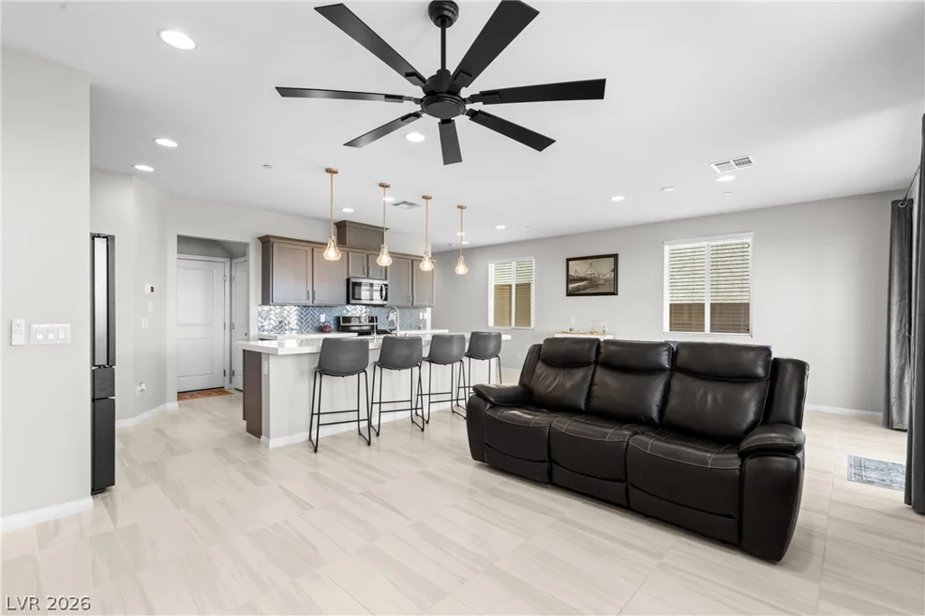 8526 Felker, Las Vegas, NV 89166