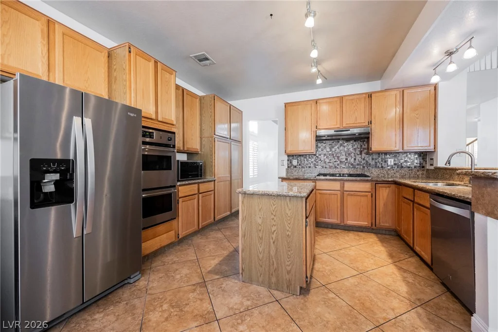 7628 Spruce Run, Las Vegas, NV 89128