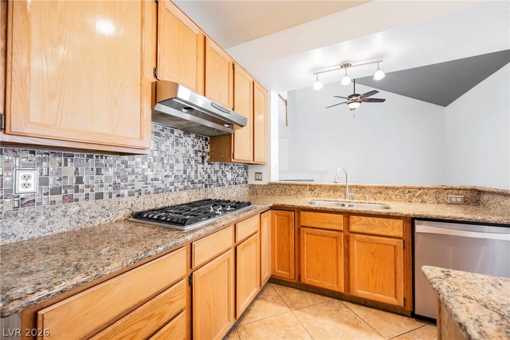 7628 Spruce Run, Las Vegas, NV 89128