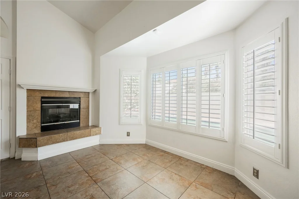 7628 Spruce Run, Las Vegas, NV 89128