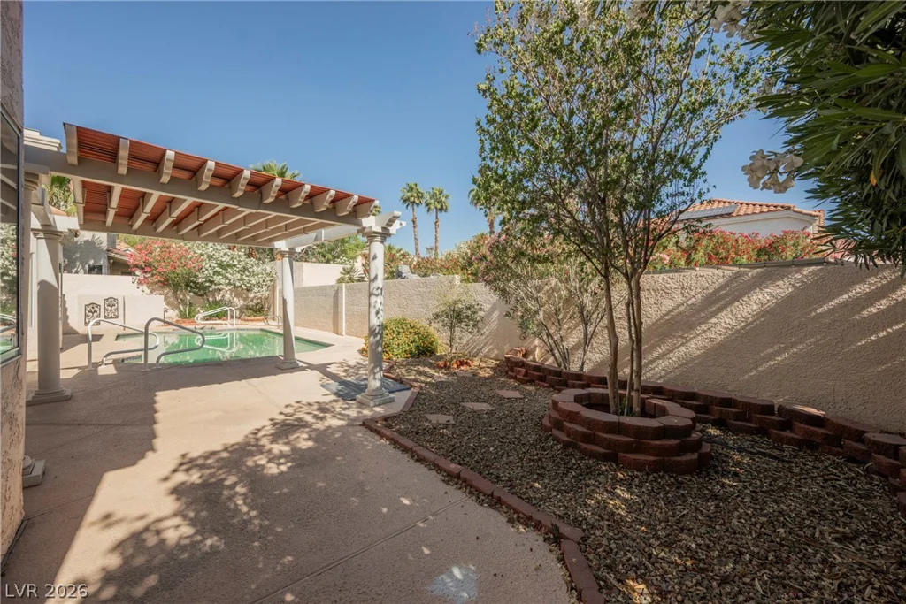 7628 Spruce Run, Las Vegas, NV 89128