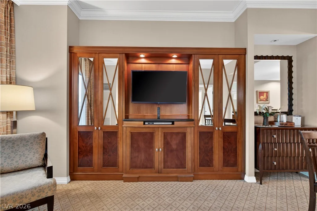 125 Harmon, Las Vegas, NV 89109