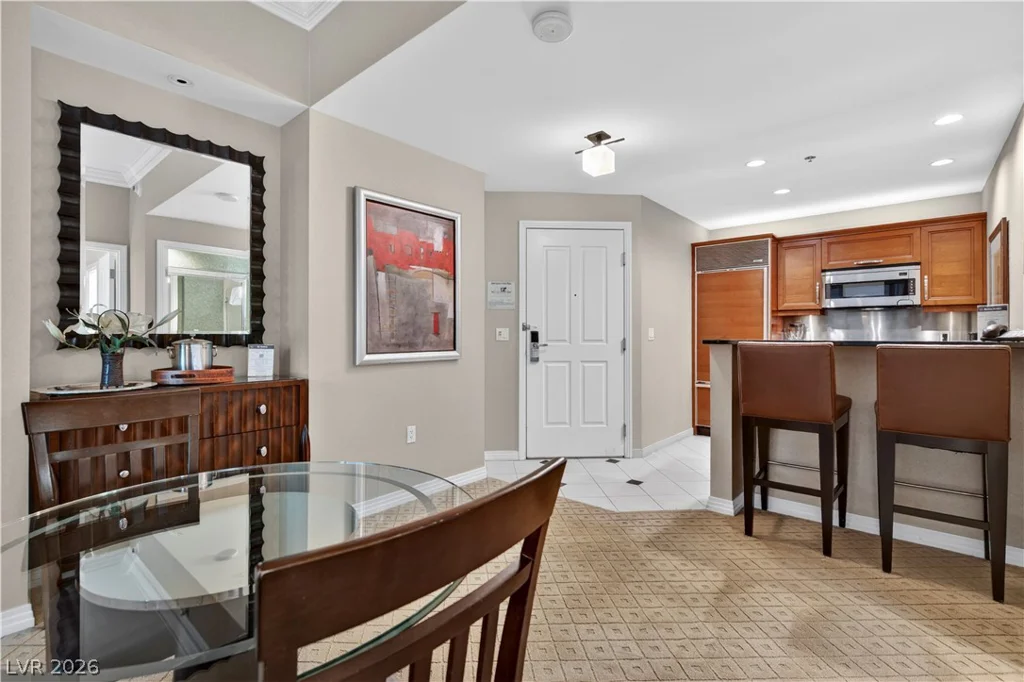 125 Harmon, Las Vegas, NV 89109