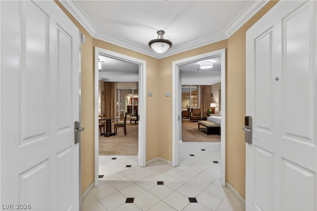 125 Harmon, Las Vegas, NV 89109