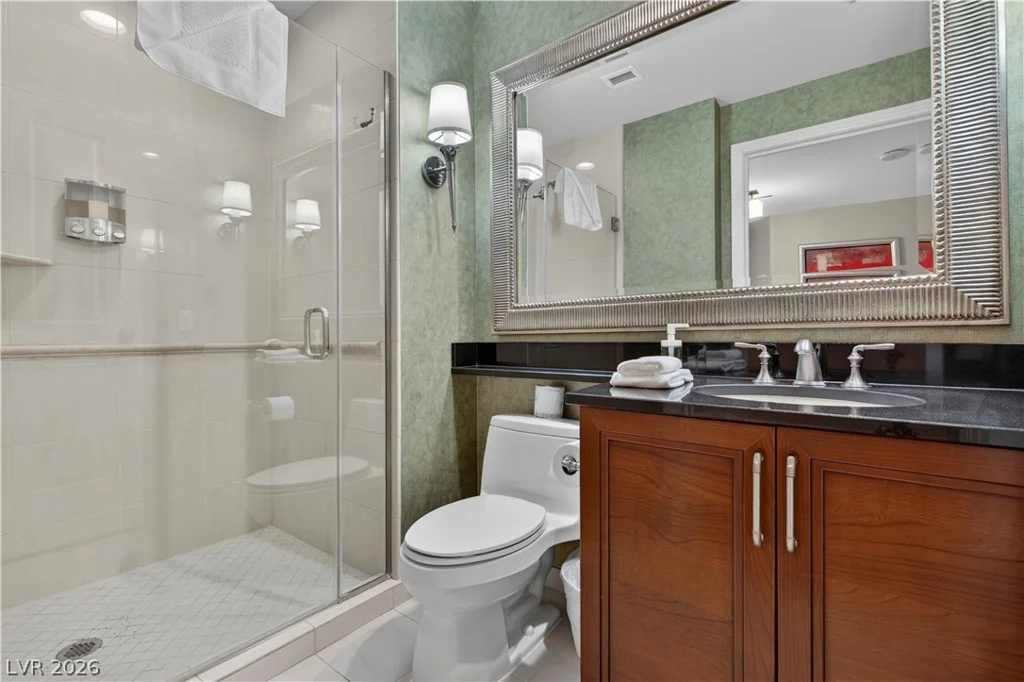 125 Harmon, Las Vegas, NV 89109