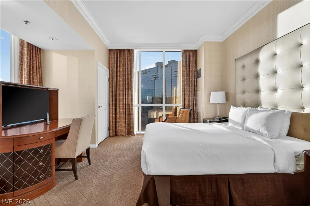 125 Harmon, Las Vegas, NV 89109