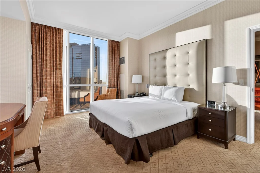 125 Harmon, Las Vegas, NV 89109