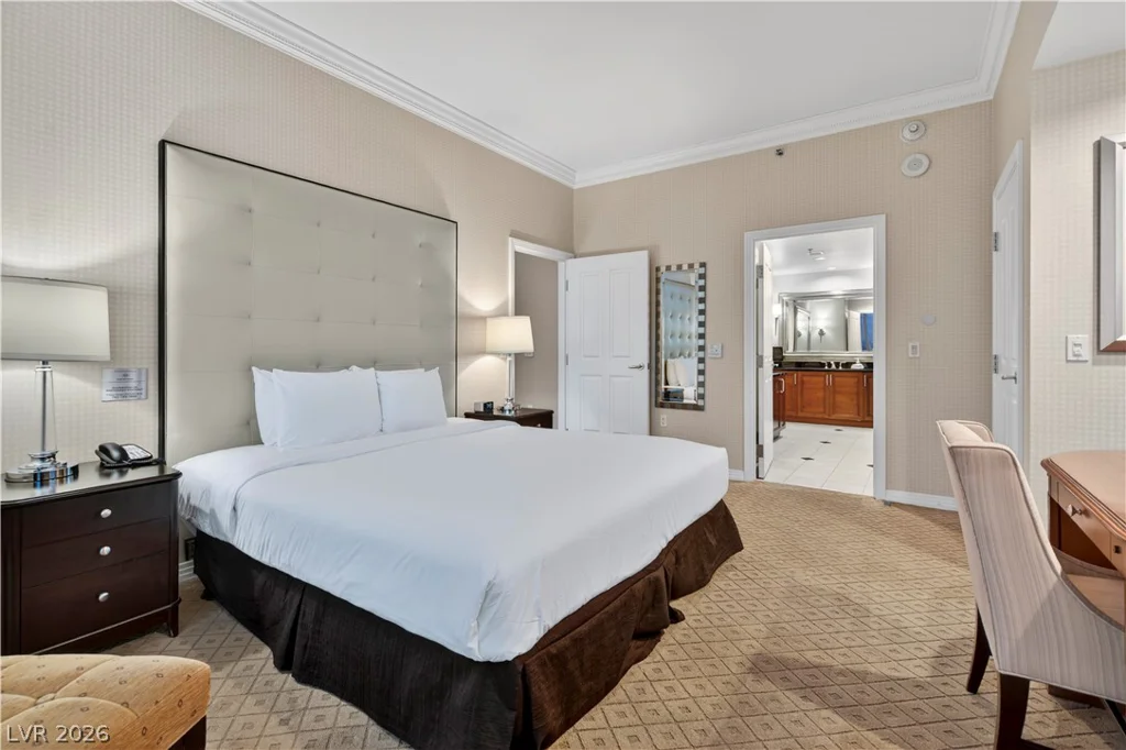 125 Harmon, Las Vegas, NV 89109
