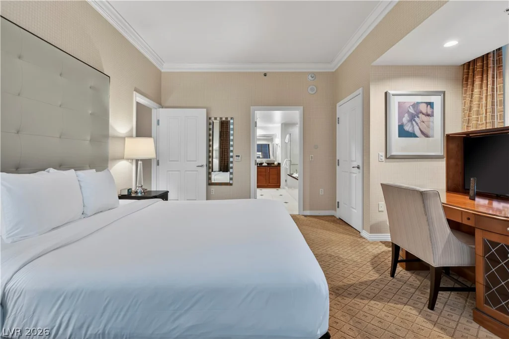 125 Harmon, Las Vegas, NV 89109
