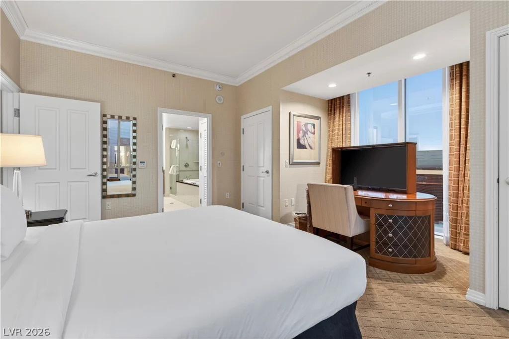 125 Harmon, Las Vegas, NV 89109